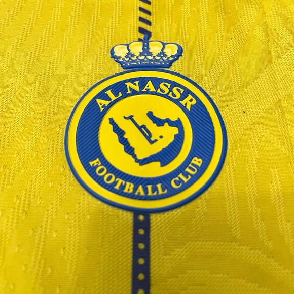 Al-Nassr Ronaldo soccer home jersey - Size XL Slim Fit - Picture 5 of 6
